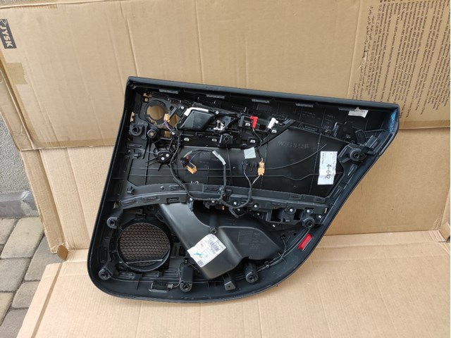 8W8867303BWFA VAG купить в Чернигов