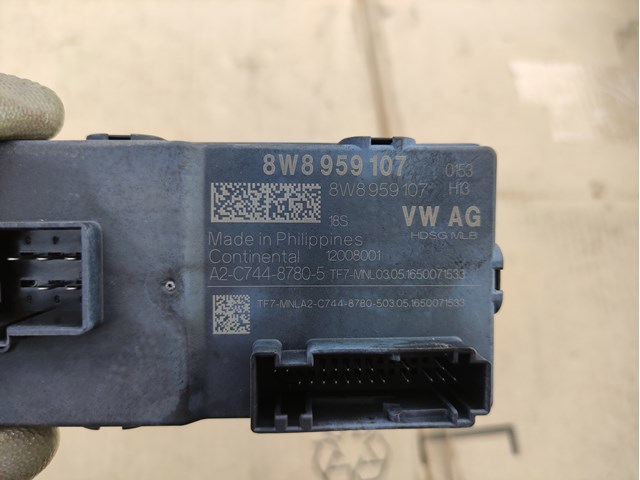 VAG 8W8959107 Модуль управления (ЭБУ) открытия крышки багажника (двери 3/5-й задней) в наличии Ужгород
