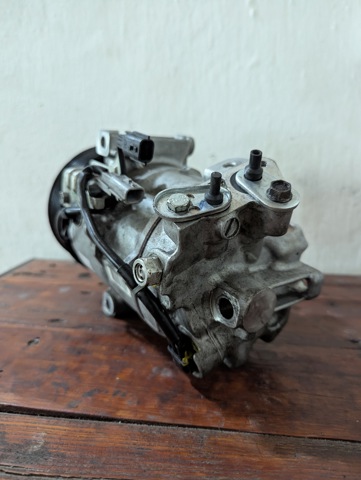 NISSAN 926004CA2A Компрессор кондиционера в наличии Ирпень