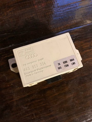 VAG 4A0953234 в наличии Полтава