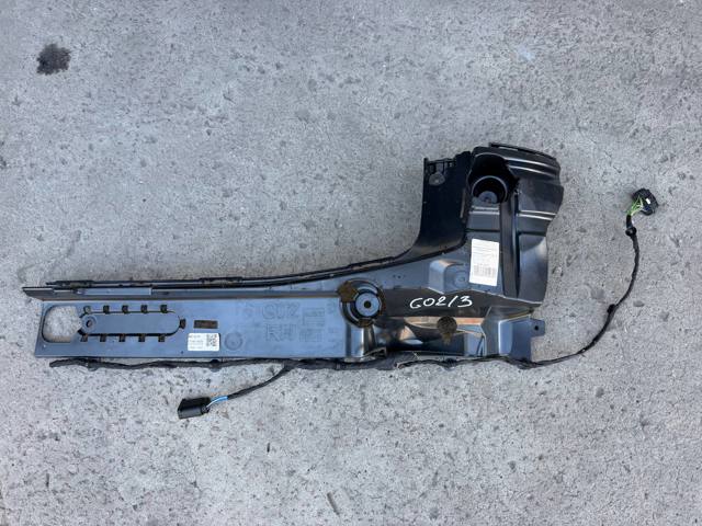 Правое крепление заднего бампера 51129451154 BMW