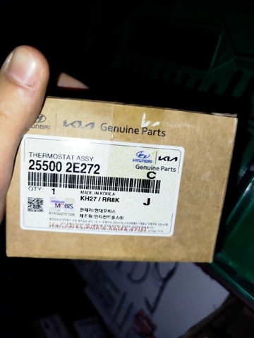HYUNDAI 255002E272 Термостат в наличии Ровно
