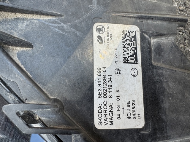 VAG 5E3941699 Фара противотуманная левая в наличии Украина