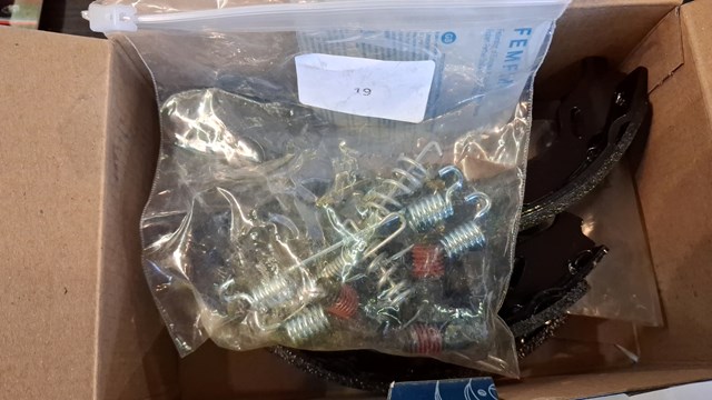 0986487725 BOSCH Колодки ручника (стояночного тормоза) купить в Сумы