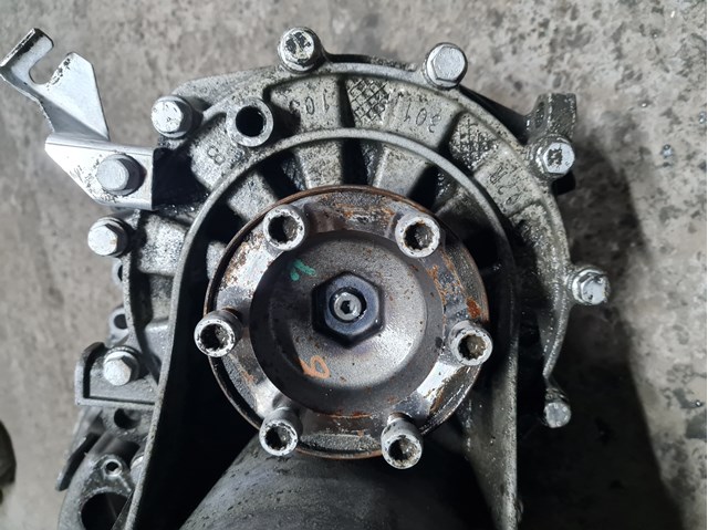 VAG 02R301103B Корпус коробки передач АКПП/КПП в наличии Чернигов