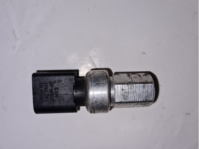 Датчик-клапан кондиционера 1J0959126 VAG