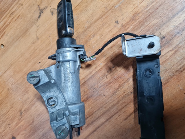 Замок зажигания 4B0905851C VAG