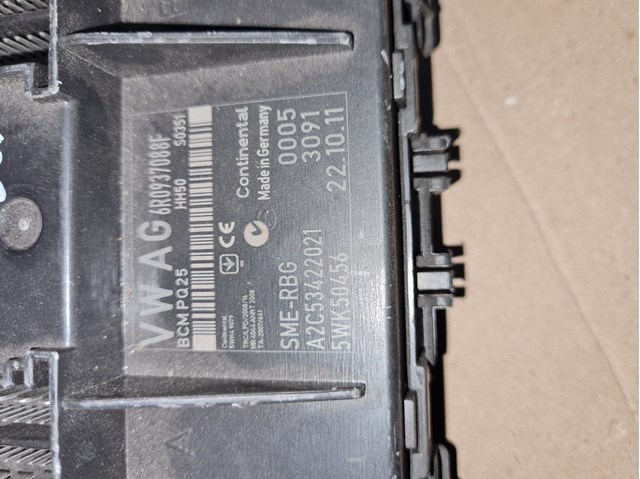 Блок управления систем комфорта 6R0937088F VAG