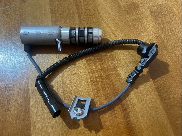 Клапан регулировки давления масла 037990 PEUGEOT