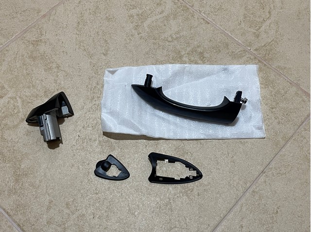 51218243617 BMW Ручка двери передней наружная купить в Ирпень