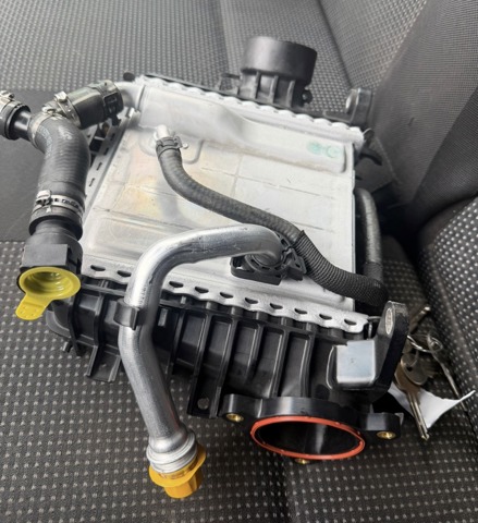 MERCEDES A6540904101 Интеркулер в наличии Львов