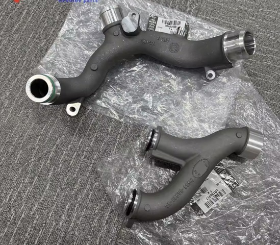 Водопроводная труба системы охлаждения AJ813865 JAGUAR