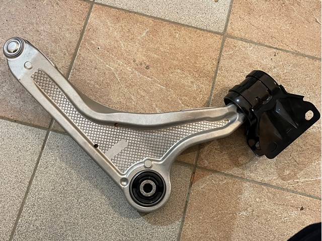 DG9Z3078B FORD Нижний рычаг купить в Харьков