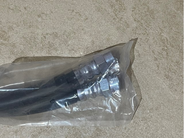 MR127900 MITSUBISHI Шланг масляного радиатора низкого давления купить в Винница