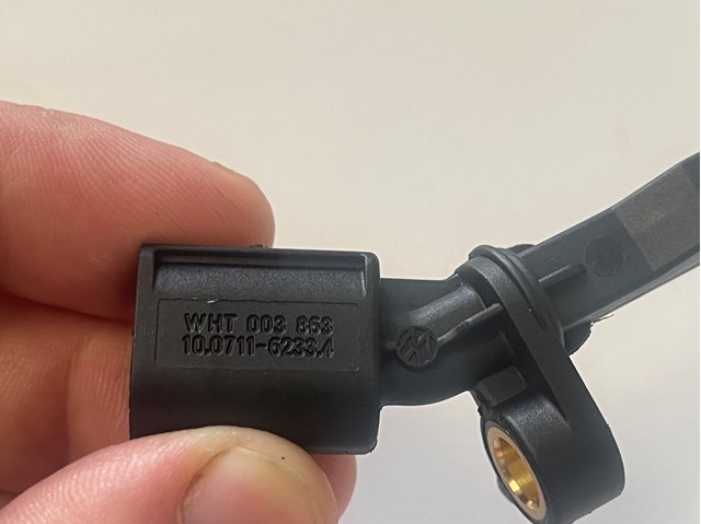 WHT003863 Датчик АБС задний левый купить Павлоград