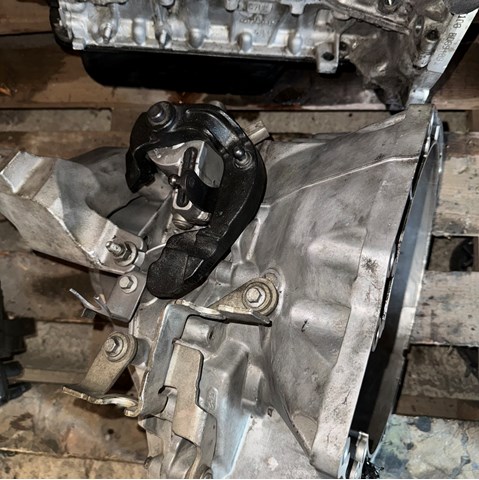 AV6R7002KF FORD КПП купить в Запорожье