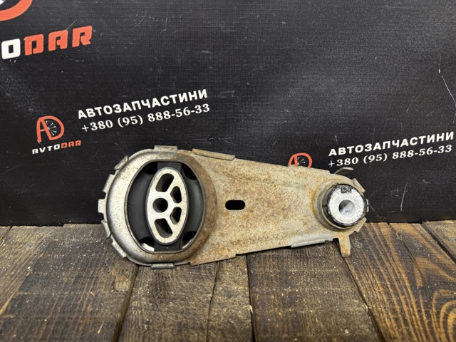 Нижняя подушка двигателя 112380010R RENAULT