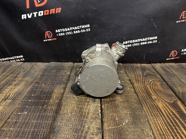 11517586925 BMW Помпа водяная (насос) охлаждения купить в Харьков