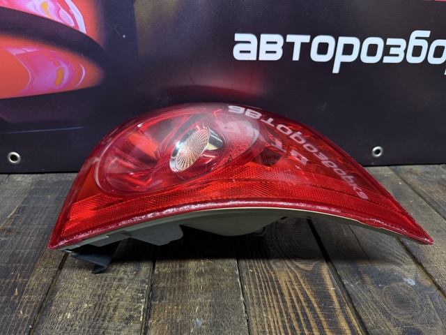 VAG 1K6945096AC Фонарь задний правый внешний в наличии Павлоград
