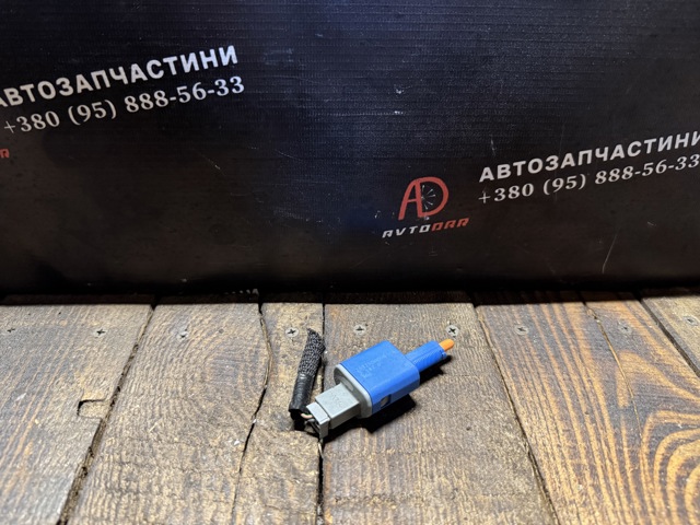 RENAULT 253250006R Датчик включения сцепления  в наличии Каменское