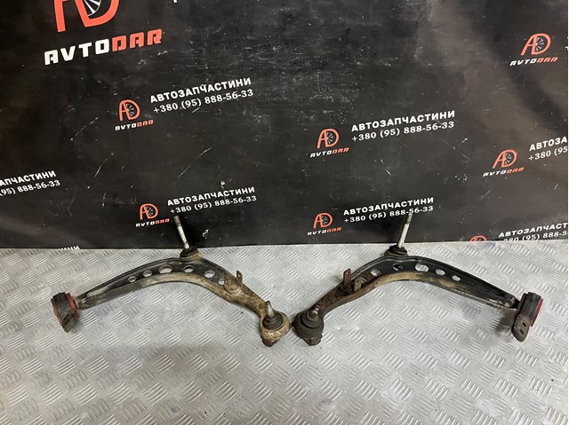 Передний нижний рычаг 31126758514 BMW