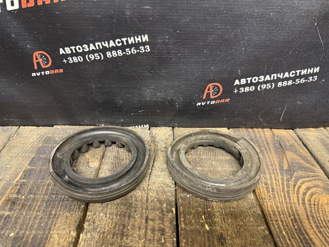 FORD 3M515599BE Проставка задней пружины в наличии Полтава