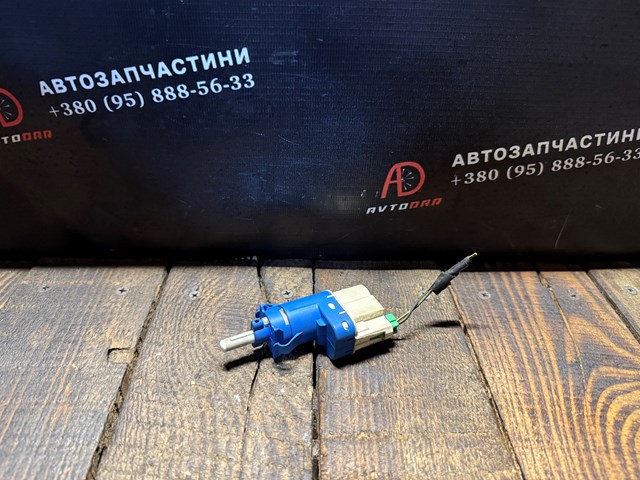 Датчик включения стоп-сигнала (лягушка) 3M5T9C872AC FORD