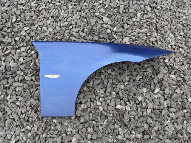 Переднее правое крыло 41355A55AF4 BMW