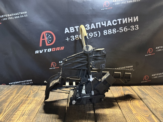 FORD 4892387 Замок двери задней левой в наличии Винница