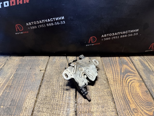 Замок крышки капота 4895285 FORD
