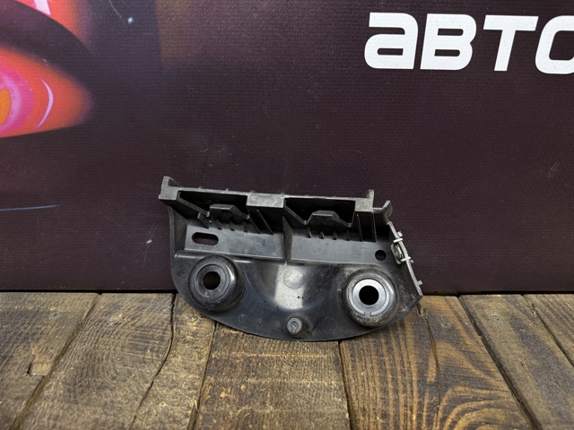 BMW 51127118194 Кронштейн бампера заднего правый в наличии Чернигов