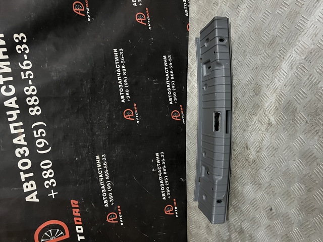 BMW 51477059258 Облицовка задней панели багажника в наличии Тернополь