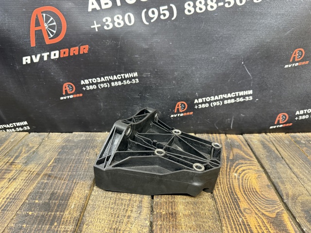 64557792202 BMW Кронштейн компрессора кондиционера купить в Павлоград