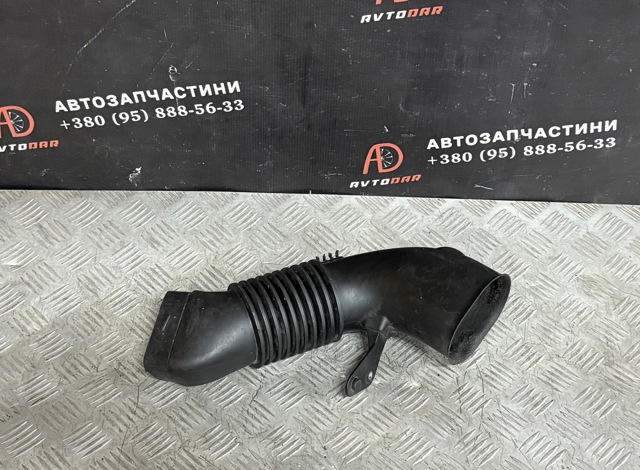 7790056 Патрубок воздушный, вход воздушного фильтра купить Житомир