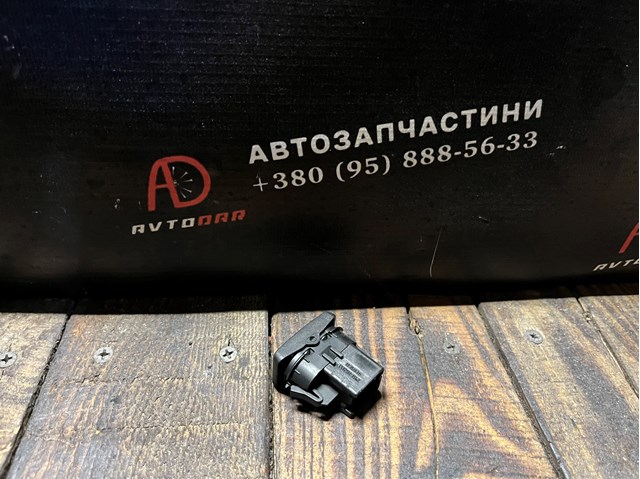 FORD 7M5T14529AA Кнопка включения мотора стеклоподъемника передняя правая в наличии Житомир