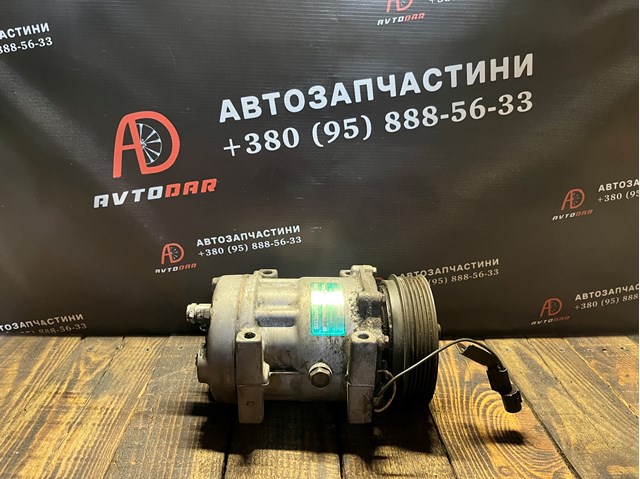 8200040681 RENAULT Компрессор кондиционера купить в Одесса