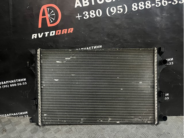 Радиатор охлаждения 8200292771 RENAULT
