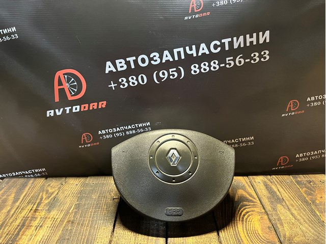 Подушка безопасности водителя 8200381849 Renault (RVI)