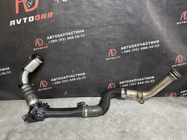 Патрубок воздушный, выход из турбины/компрессора (наддув) 8200687468 RENAULT
