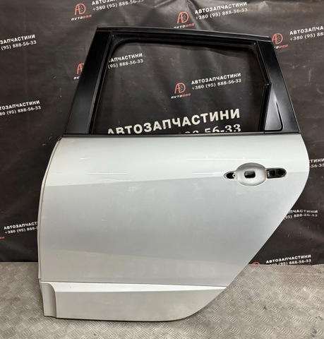Дверь пассажирская задняя левая 821017991R RENAULT