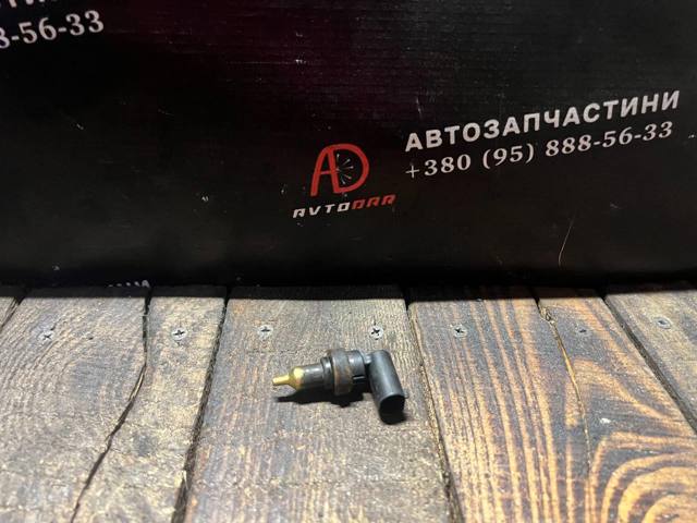 Датчик температуры жидкости A0041539728 MERCEDES