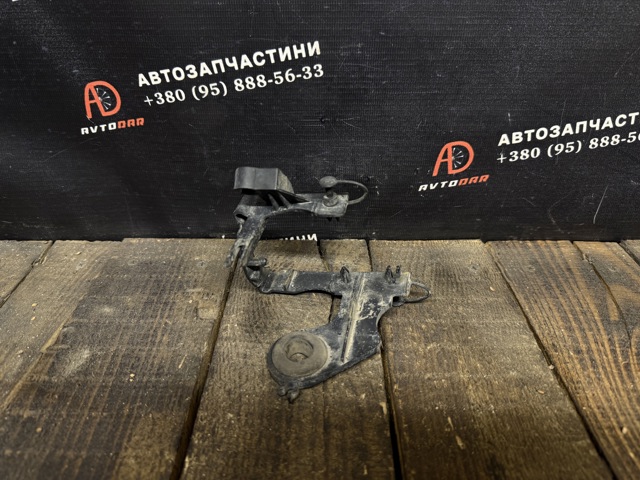 A1694210594 MERCEDES Скоба тормозной трубки купить в Николаев