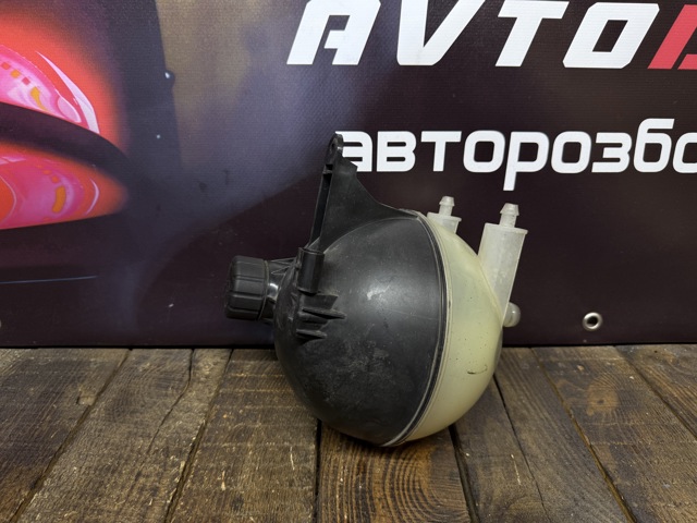  Расширительный бачок A1695000149 MERCEDES