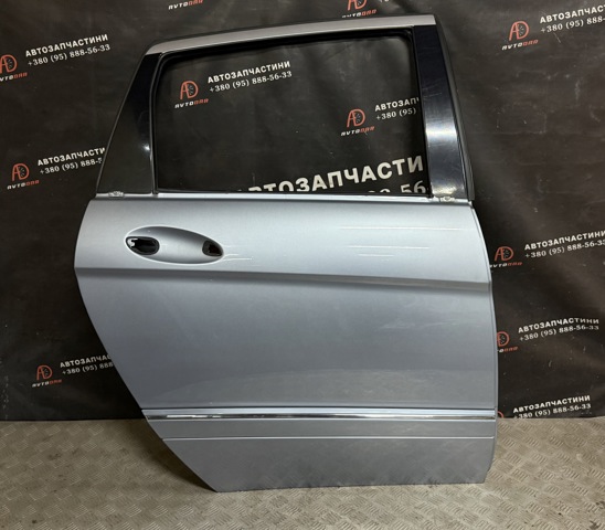 Дверь пассажирская задняя правая A1697301405 MERCEDES