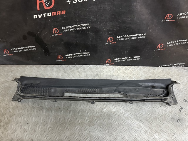 Решетка стеклоочистителей A1698300013 MERCEDES