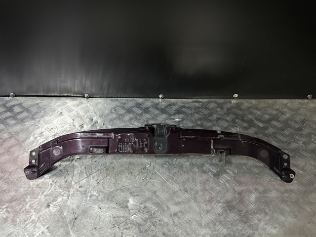 Рамка радиатора верхняя A2106202572 MERCEDES