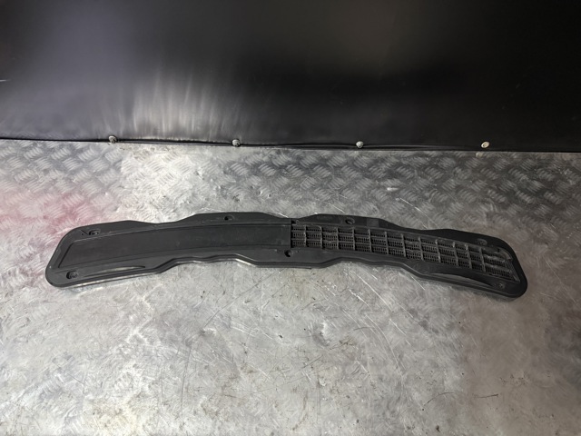 A2108800705 MERCEDES Решетка капота купить в Николаев