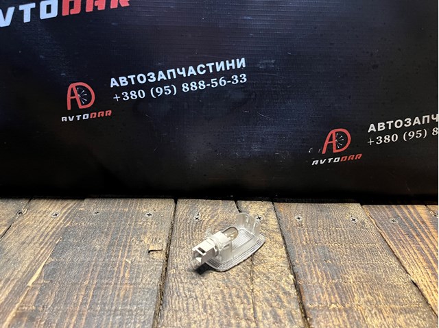 A2218200401 MERCEDES Плафон освещения салона (кабины) купить в Одесса