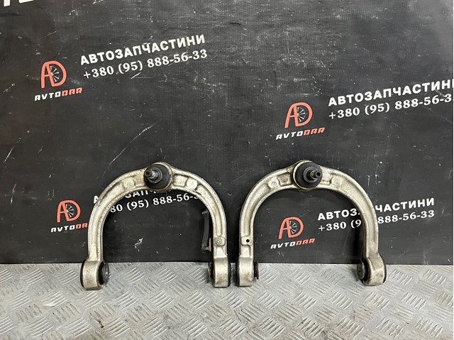 Рычаг передней подвески верхний, правый A2513300807 MERCEDES