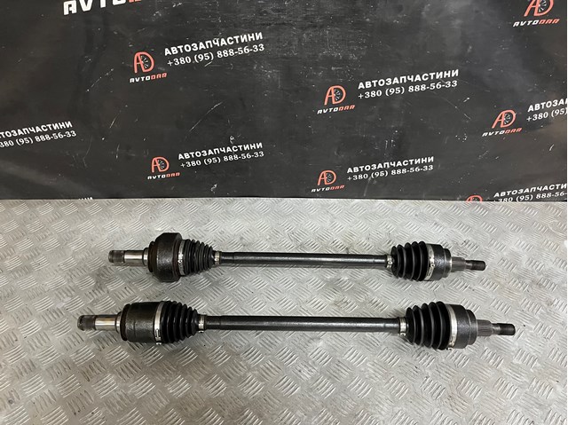 MERCEDES A2513500610 Полуось задняя правая в наличии Черновцы
